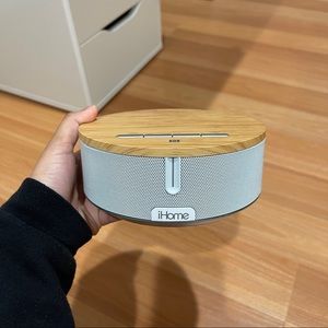 iHome Bluetooth Speaker